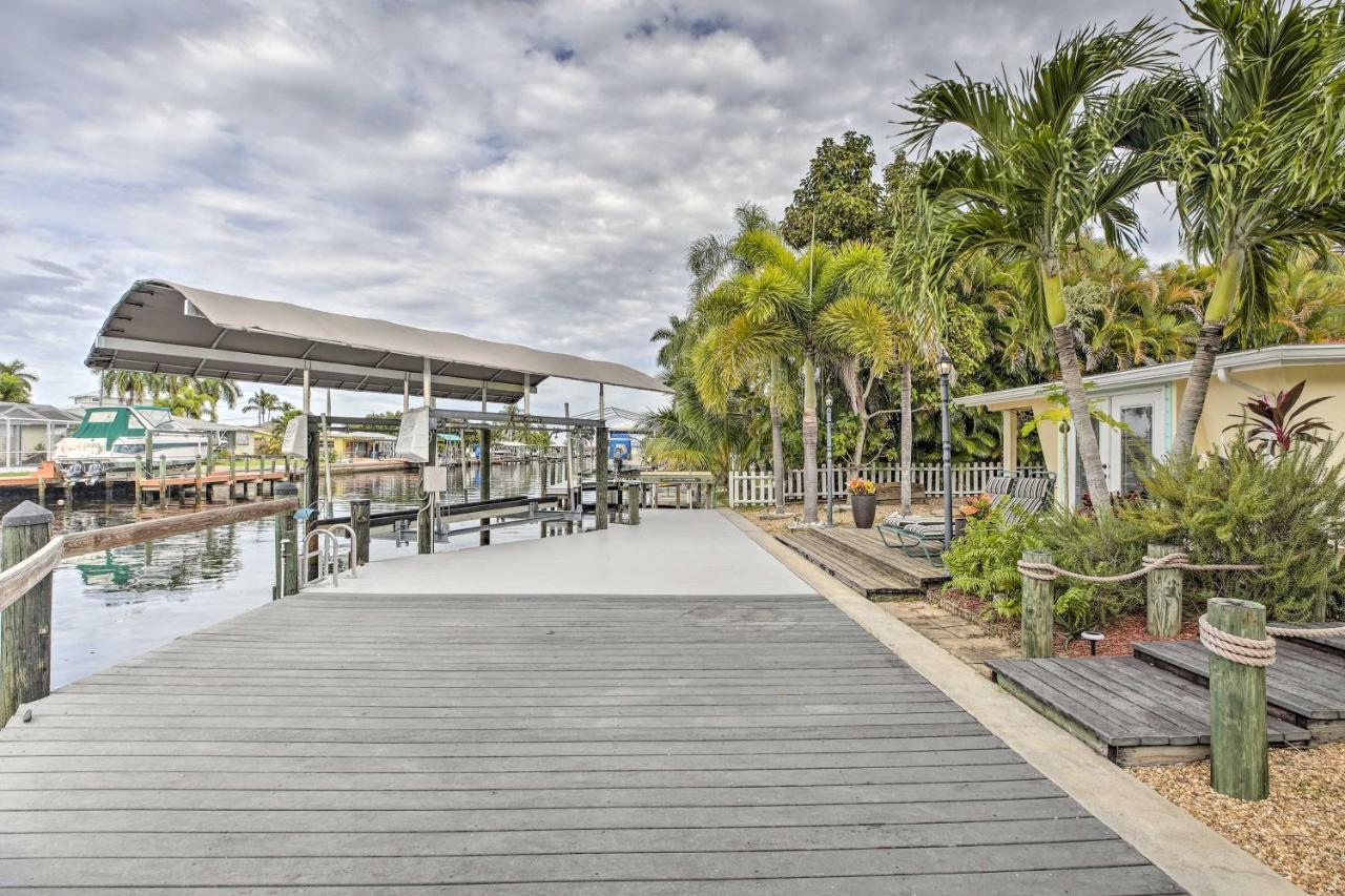 Waterfront Matlacha Home With Covered Boat Slip Exterior photo